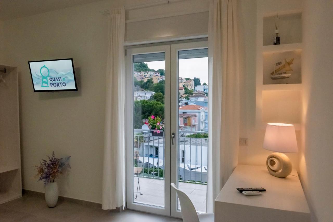 Quasi In Porto Bed and Breakfast Agropoli Eksteriør billede